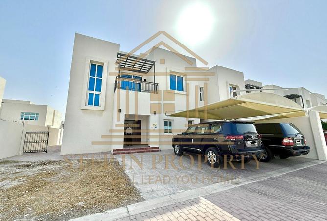 981758 - Property Image 2