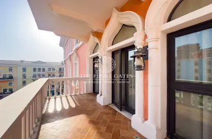 Apartment - 2 Bedrooms - 2 Bathrooms for rent in Carnaval - Qanat Quartier - The Pearl Island - Doha