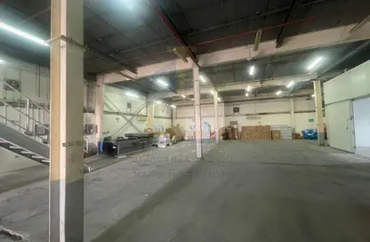 مخزن - استوديو - 3 حمامات للبيع في القرية اللوجيستية قطر - الوكرة