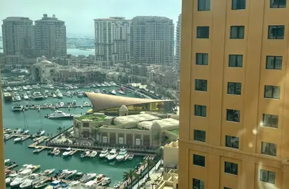 شقة - غرفة نوم - 2 حمامات للبيع في طريق بورتو الشرقي - بورتو أرابيا - جزيرة اللؤلؤة - الدوحة
