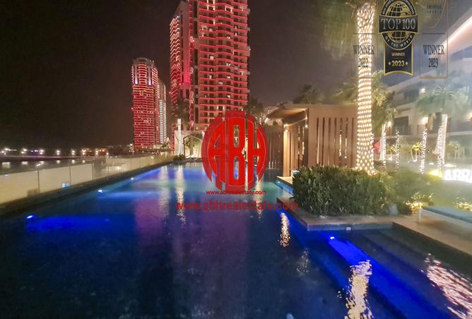Apartment - 3 Bedrooms - 4 Bathrooms for rent in Tower 11 - Abraj Quartiers - The Pearl Island - Doha