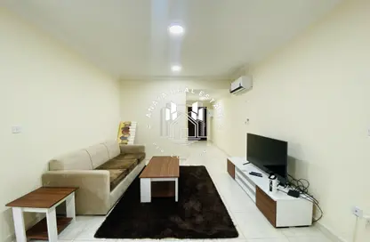 Apartment - 1 Bedroom - 1 Bathroom for rent in Umm Ghuwalina - Umm Ghuwailina - Doha