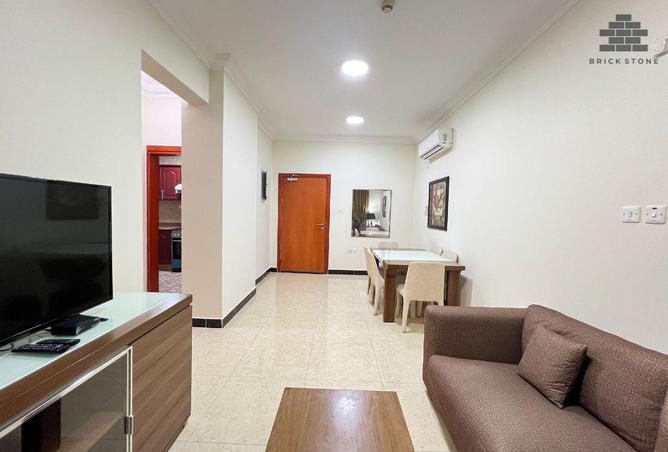 981068 - Property Image 2