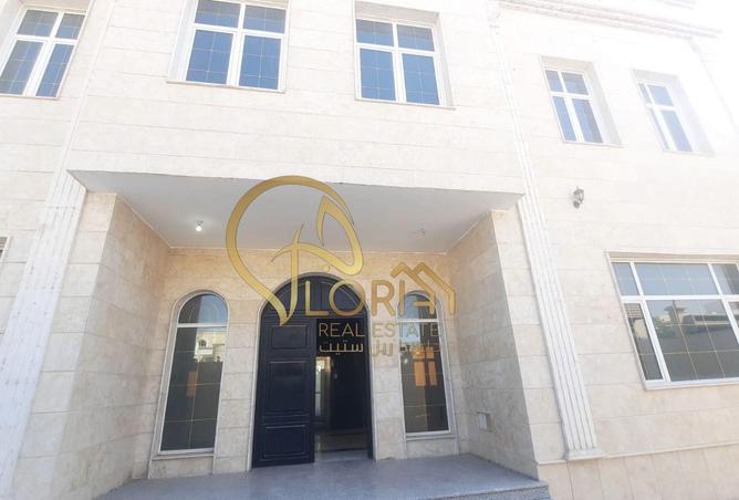 954510 - Property Image 2