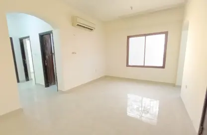 Apartment - 2 Bedrooms - 2 Bathrooms for rent in Al Zubair Street - Fereej Abdul Aziz - Doha