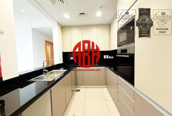 983245 - Property Image 3