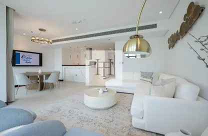 Townhouse - 2 Bedrooms - 3 Bathrooms for sale in Hilton Doha The Pearl Residences - Abraj Quartiers - The Pearl Island - Doha