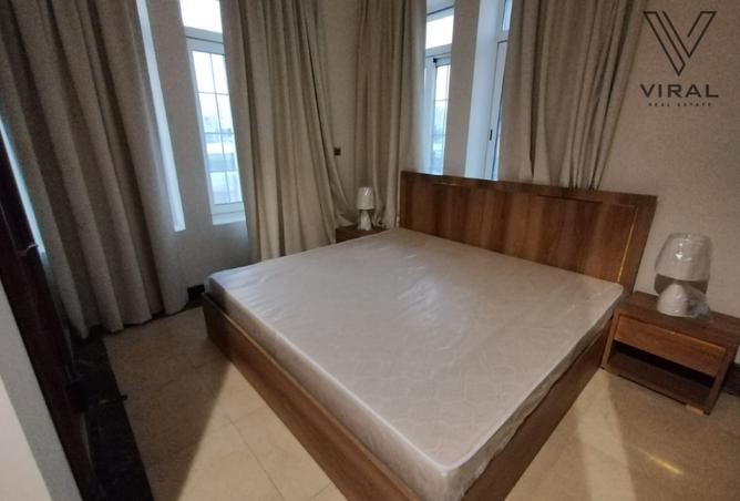 878909 - Property Image 3
