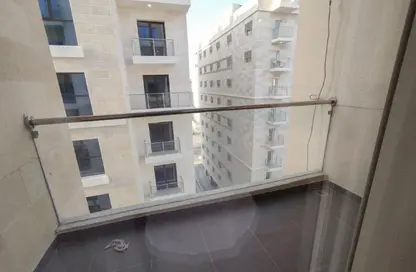 شقة - 2 غرف نوم - 3 حمامات للايجار في مجمع أبيكس لوسيل التجاري - مدينة الطاقة - الوسيل