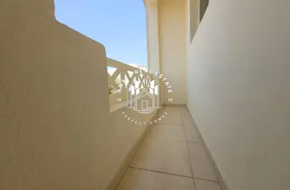 شقة - 2 غرف نوم - 2 حمامات للايجار في مدينة خليفة جنوب - مدينة خليفة - الدوحة