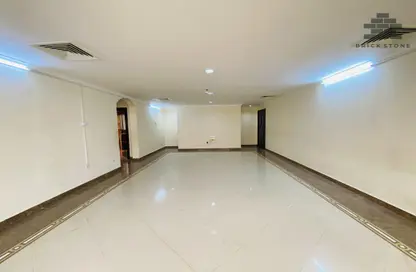 Apartment - 1 Bedroom - 1 Bathroom for rent in Banks street - Musheireb - Doha