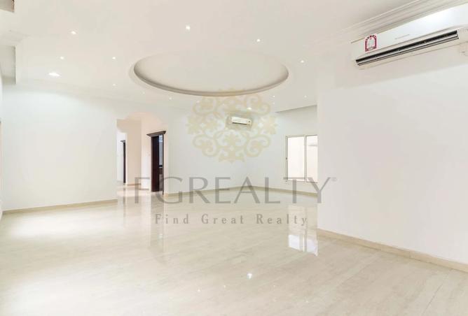 958755 - Property Image 3