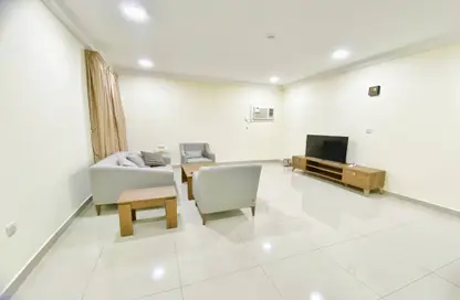 Apartment - 2 Bedrooms - 1 Bathroom for rent in Al Mansoura - Al Mansoura - Doha