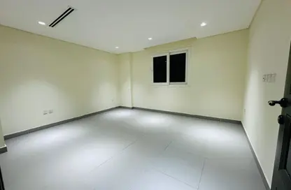 Apartment - 1 Bedroom - 1 Bathroom for rent in EB12 - Fereej Bin Mahmoud North - Fereej Bin Mahmoud - Doha