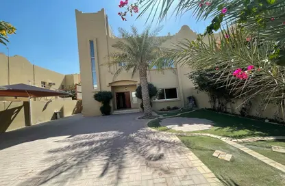 Villa - 5 Bedrooms - 4 Bathrooms for rent in Abu Hamour - Doha