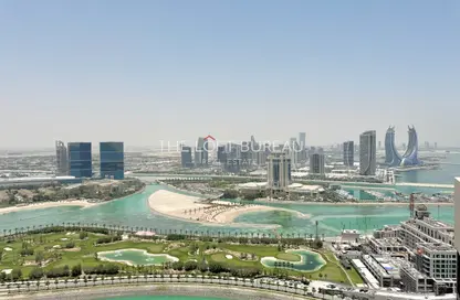 شقة - 3 غرف نوم - 4 حمامات للايجار في ابراج باي - منطقة الأبراج - جزيرة اللؤلؤة - الدوحة