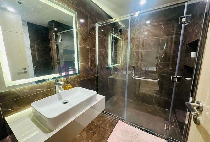 975255 - Property Image 2