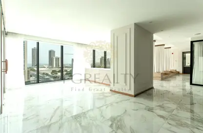 Shop - Studio - 1 Bathroom for rent in Marina Residences 195 - Marina District - Lusail