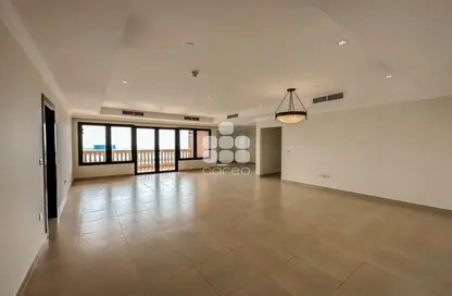 Empty Room image for: Apartment - 3 Bedrooms - 4 Bathrooms for rent in Tower 5 - Porto Arabia - The Pearl Island - Doha, Image 1
