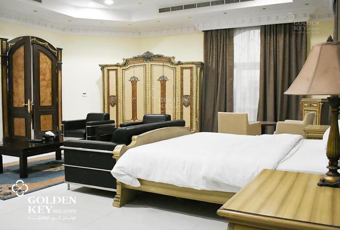 911161 - Property Image 2