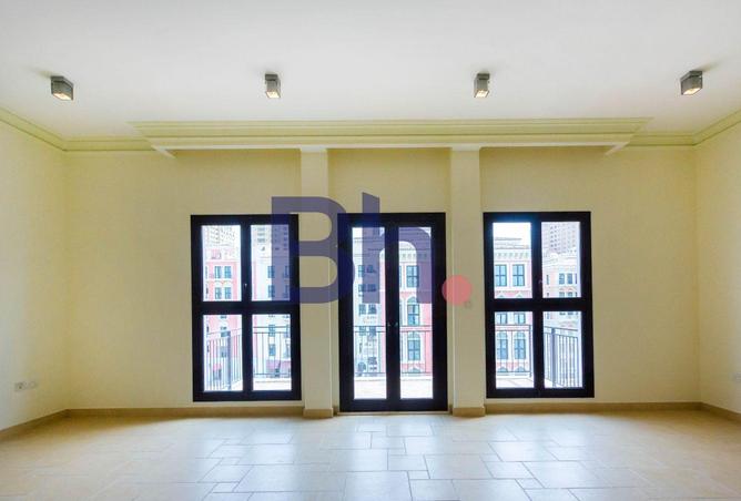 898839 - Property Image 2