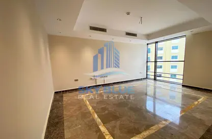 Apartment - 3 Bedrooms - 4 Bathrooms for rent in The Pearl Island - Doha