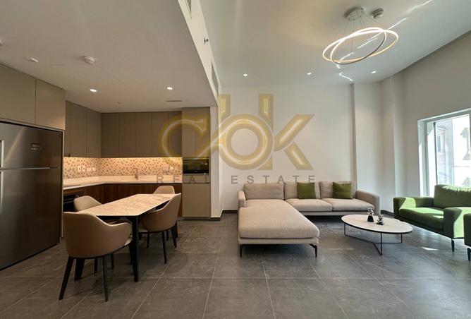 858657 - Property Image 2
