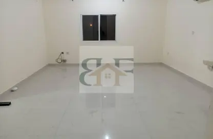 Apartment - 2 Bedrooms - 2 Bathrooms for rent in Kulaib Street - Kulaib Street - Doha