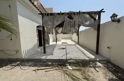 مجمع سكني - 3 غرف نوم - 4 حمامات للايجار في سوق الغرافة - الغرافة - الدوحة