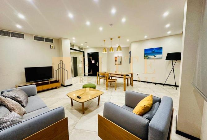 971162 - Property Image 2