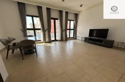 Apartment - 1 Bedroom - 2 Bathrooms for rent in Qanat Quartier - The Pearl Island - Doha