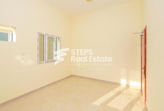 933118 - Property Image 3