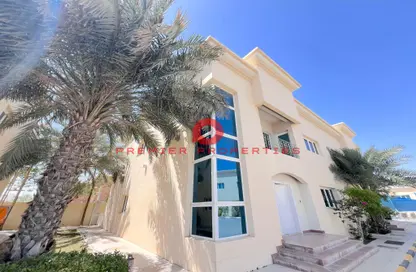 Villa - 4 Bedrooms - 3 Bathrooms for rent in Al Duhail - Al Duhail - Doha
