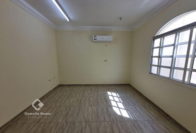 956604 - Property Image 3
