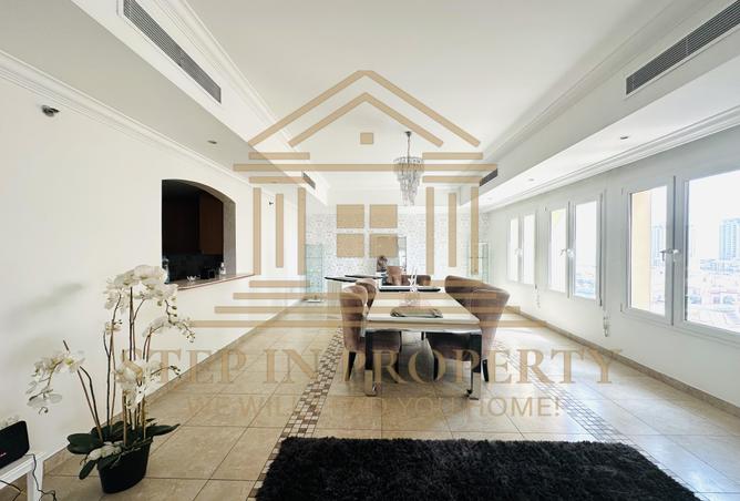 966913 - Property Image 2