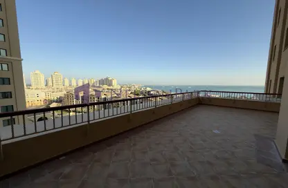 Apartment - 1 Bedroom - 2 Bathrooms for rent in West Porto Drive - Porto Arabia - The Pearl Island - Doha