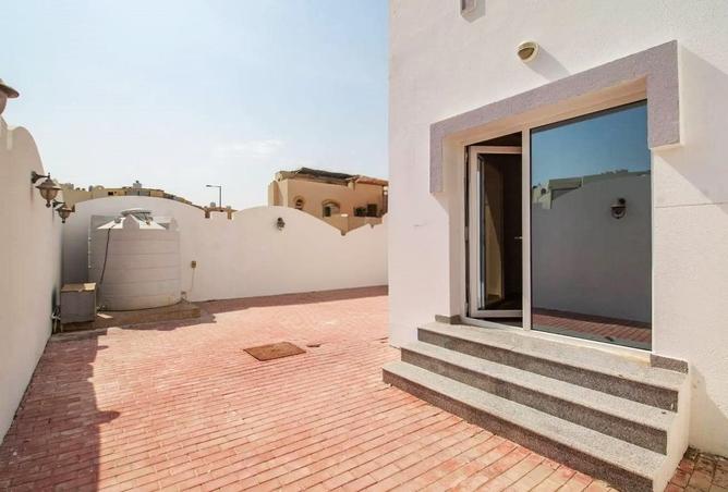 927442 - Property Image 2