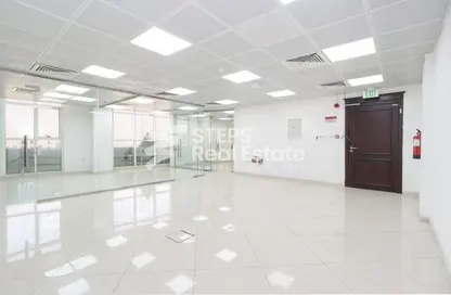 Office Space - Studio - 2 Bathrooms for rent in Street 871 - Al Duhail South - Al Duhail - Doha