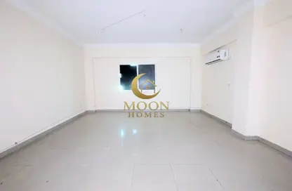 شقة - 3 غرف نوم - 3 حمامات للايجار في المنتزه - الدوحة