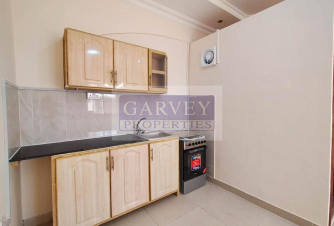 975704 - Property Image 3