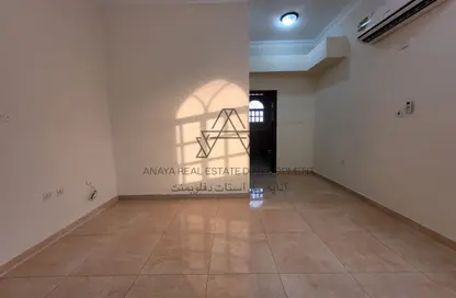 شقة - 1 حمام للايجار في فلل عين خالد - عين خالد - الدوحة