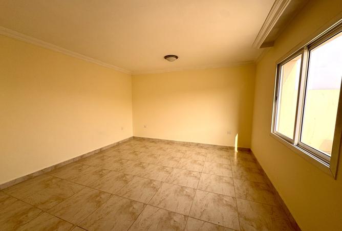 930624 - Property Image 3