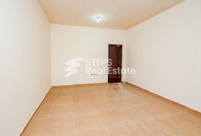 984582 - Property Image 3