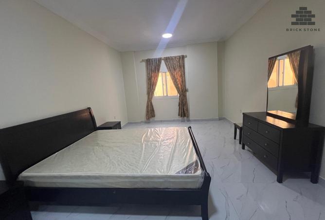 909792 - Property Image 3