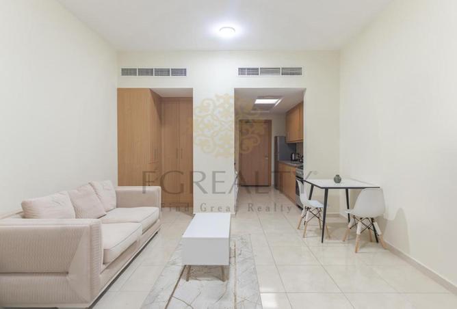 990055 - Property Image 3