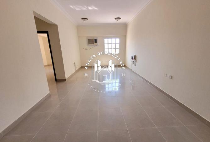 945843 - Property Image 2