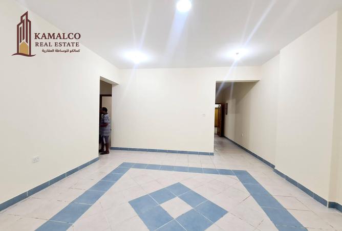 940210 - Property Image 2