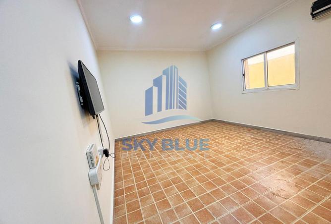 903065 - Property Image 2