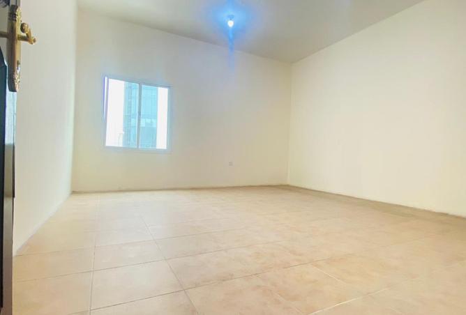 967993 - Property Main Image