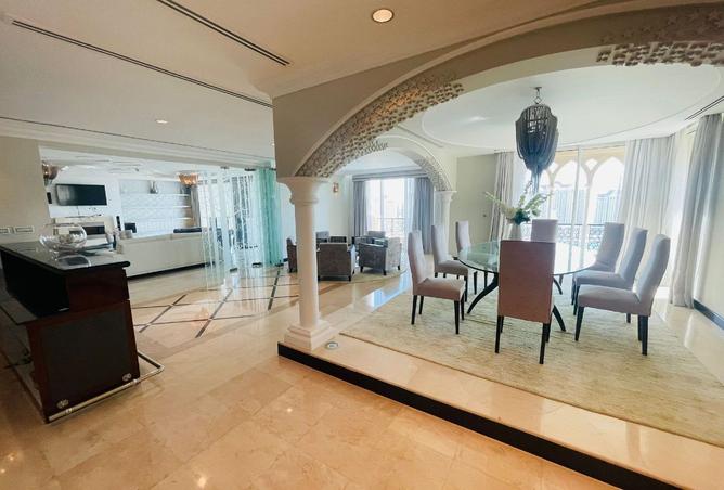 956571 - Property Image 3